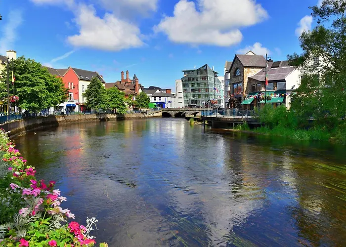 The Courtyard Retreat